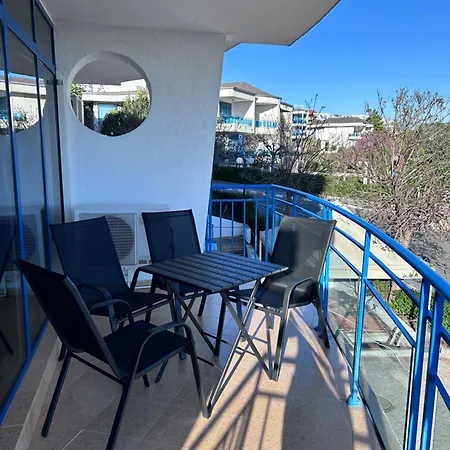 Vega Stevi - Beachfront Апартамент