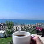 Vega Stevi - Beachfront Lägenhet *