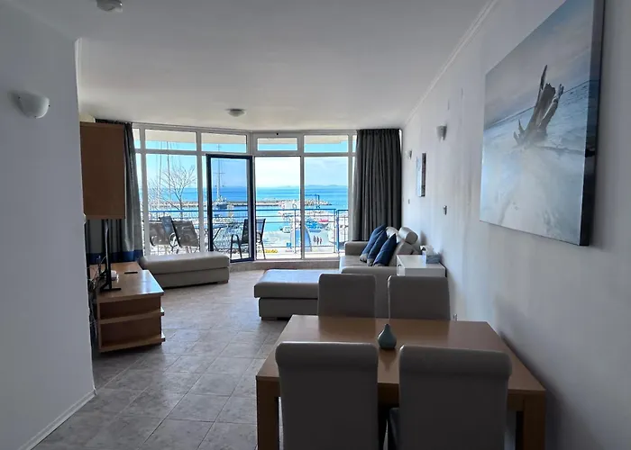 Vega Stevi - Beachfront Апартамент