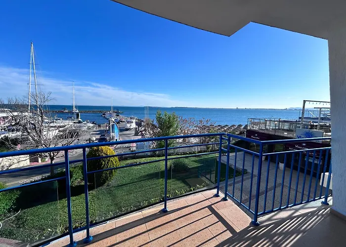 Vega Stevi - Beachfront Apartment